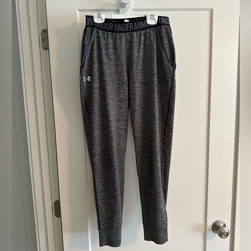 Women's Under Armour heatgear joggers sz S